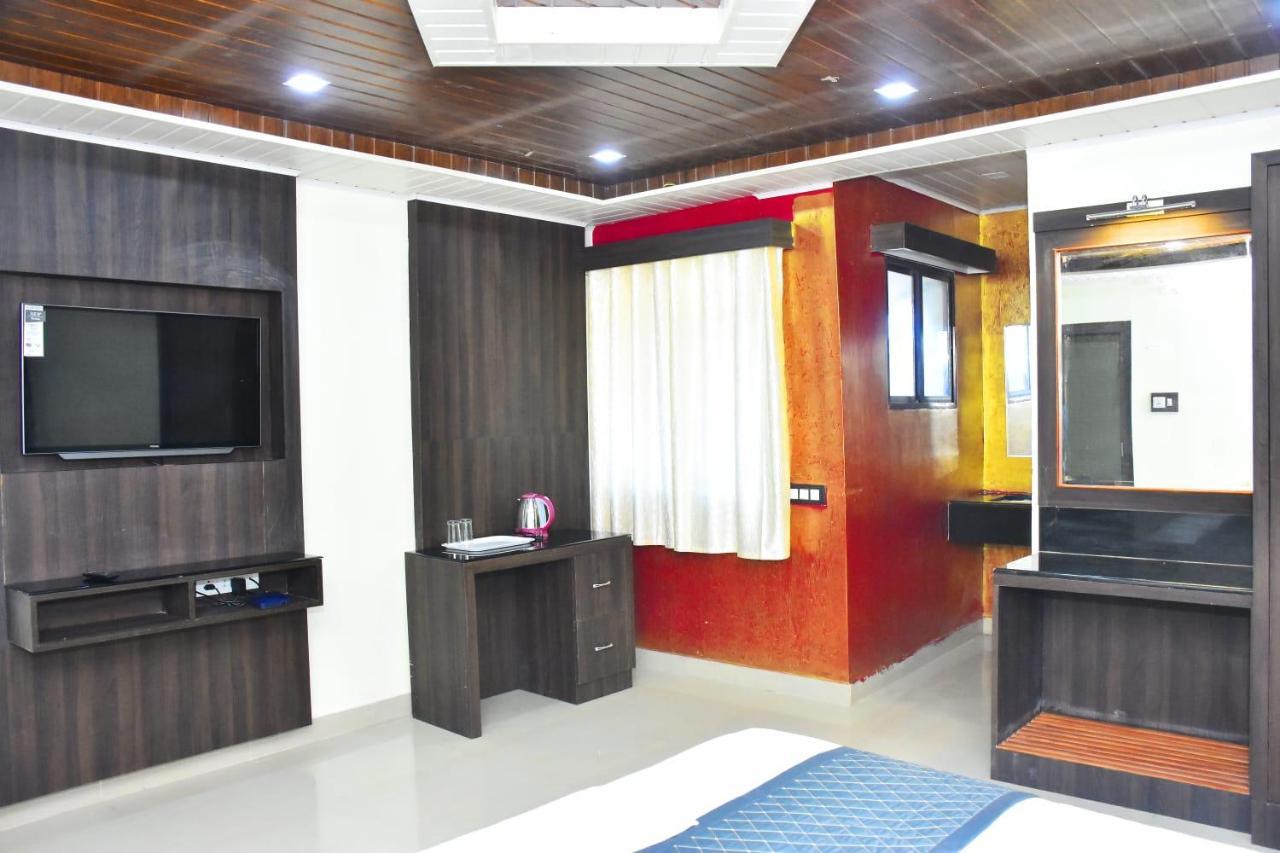 מדיקרי Hotel La Gowri, Coorg מראה חיצוני תמונה
