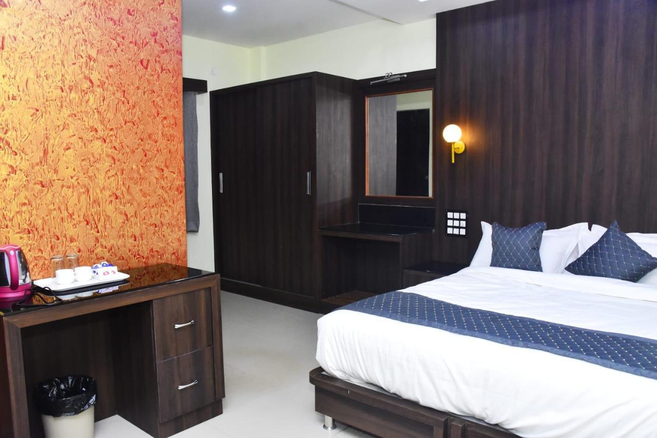 מדיקרי Hotel La Gowri, Coorg מראה חיצוני תמונה