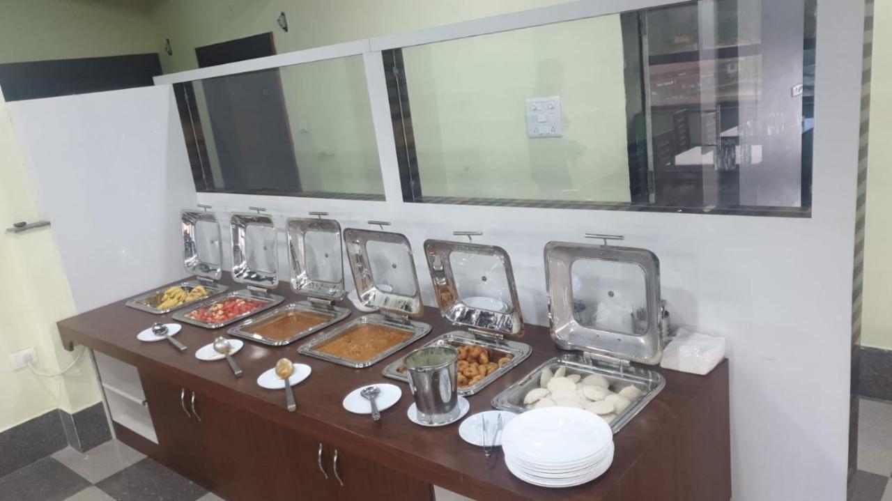 מדיקרי Hotel La Gowri, Coorg מראה חיצוני תמונה